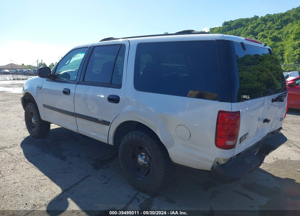 2001 FORD EXPEDITION XLT VIN: 1FMPU16L01LB16613