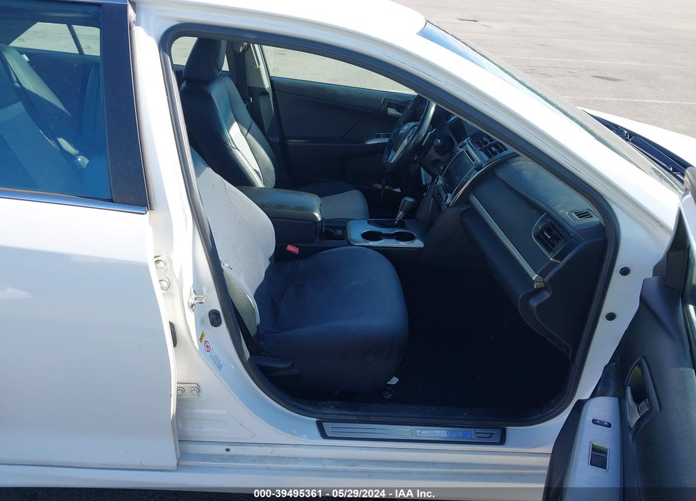 2014 TOYOTA CAMRY SE VIN: 4T1BF1FK1EU809833