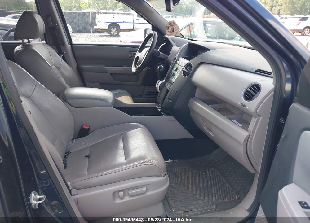 2011 HONDA PILOT EX-L VIN: 5FNYF3H58BB018981