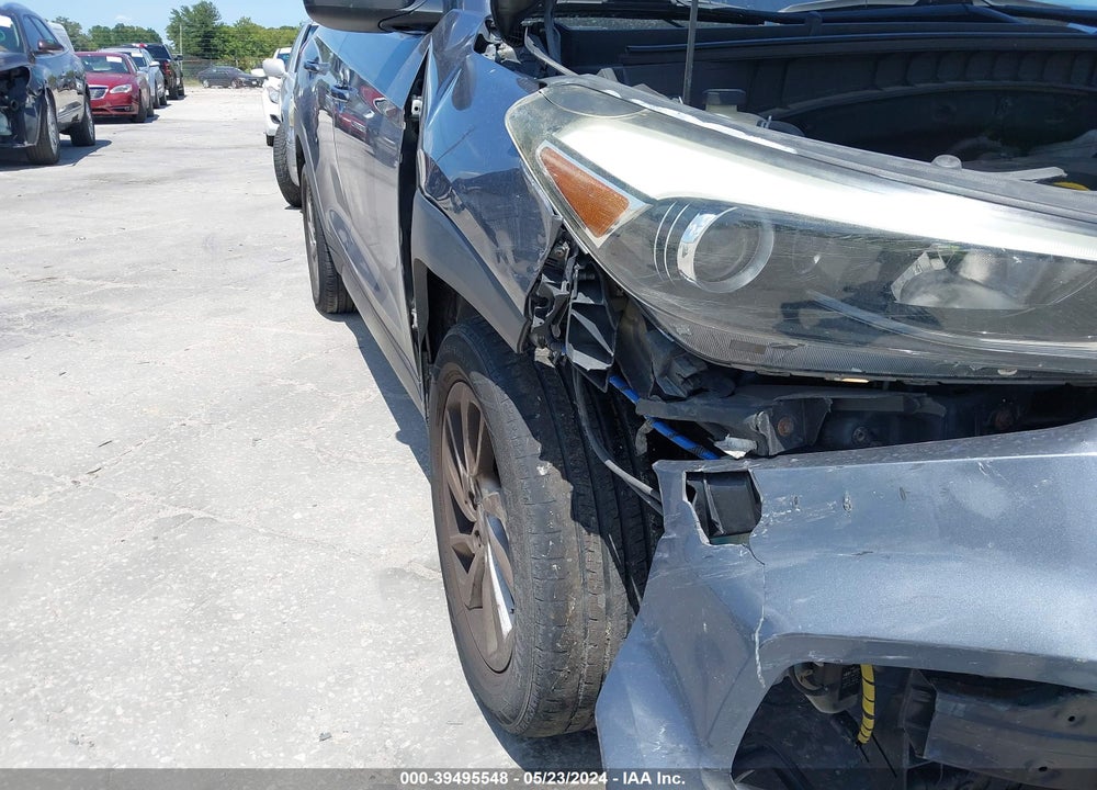 2016 HYUNDAI TUCSON SE VIN: KM8J3CA46GU057560