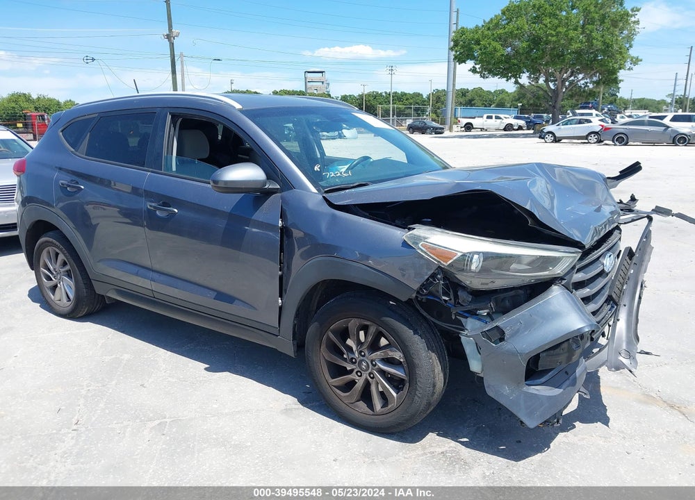 2016 HYUNDAI TUCSON SE VIN: KM8J3CA46GU057560