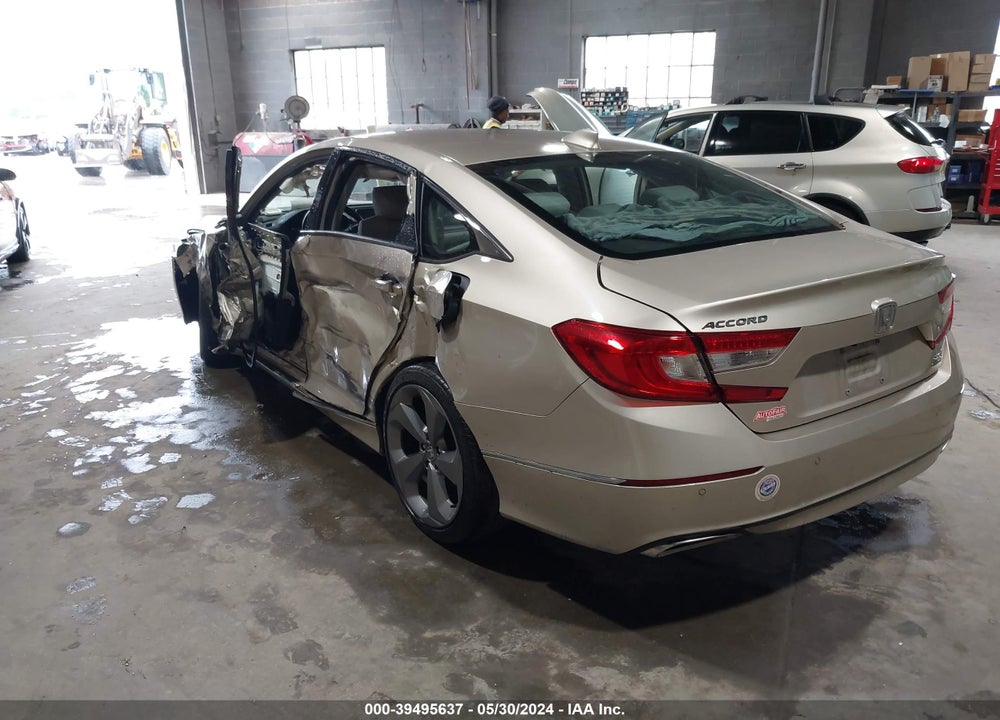 2018 HONDA ACCORD TOURING 2.0T VIN: 1HGCV2F9XJA022780