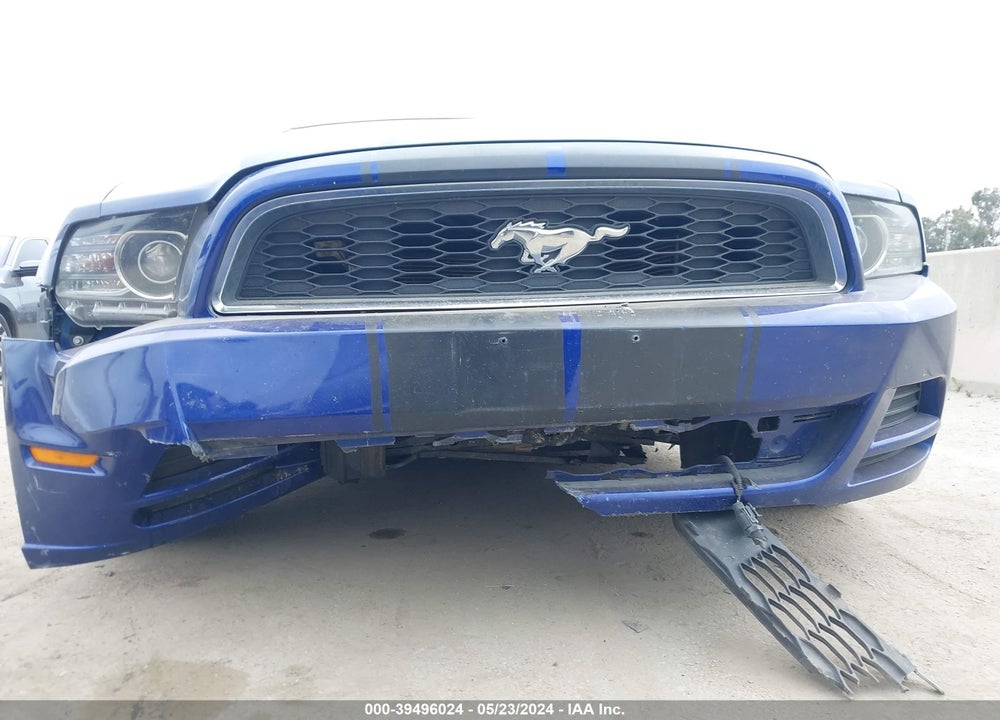 2014 FORD MUSTANG V6 VIN: 1ZVBP8AM4E5325228
