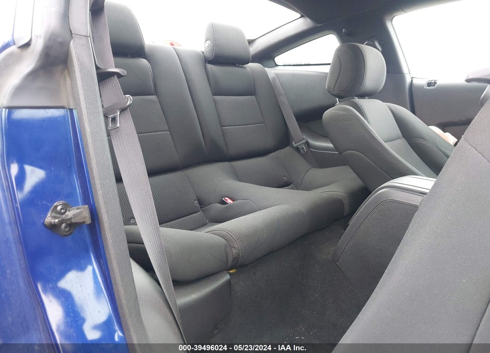 2014 FORD MUSTANG V6 VIN: 1ZVBP8AM4E5325228