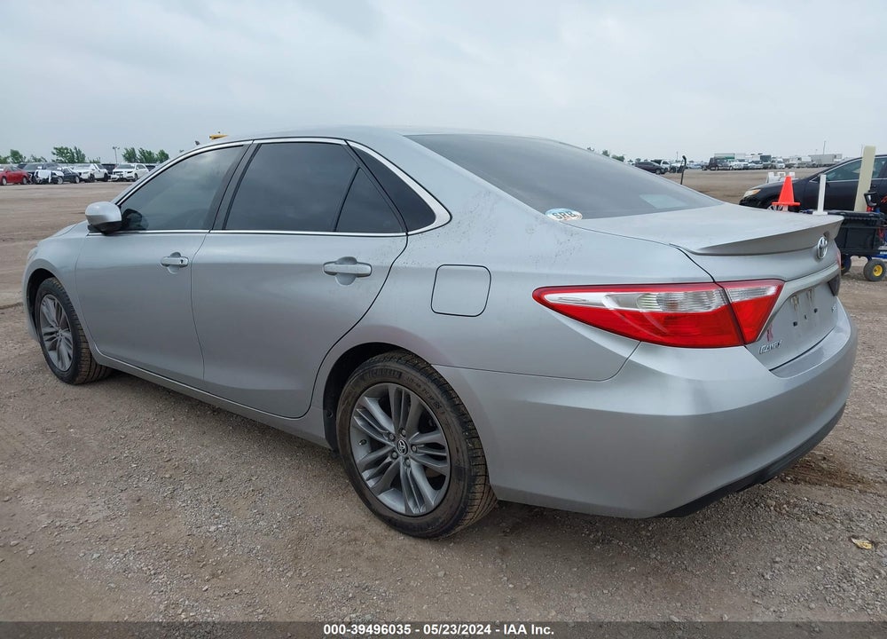 2015 TOYOTA CAMRY SE VIN: 4T1BF1FK8FU957589