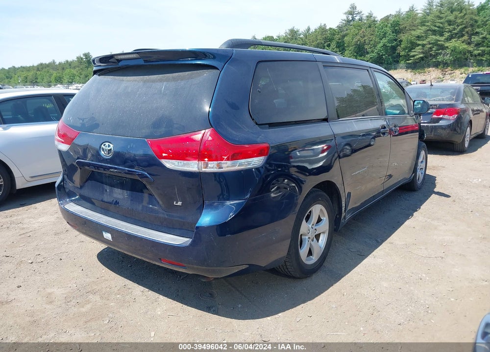 2011 TOYOTA SIENNA LE V6 VIN: 5TDKK3DC7BS072628