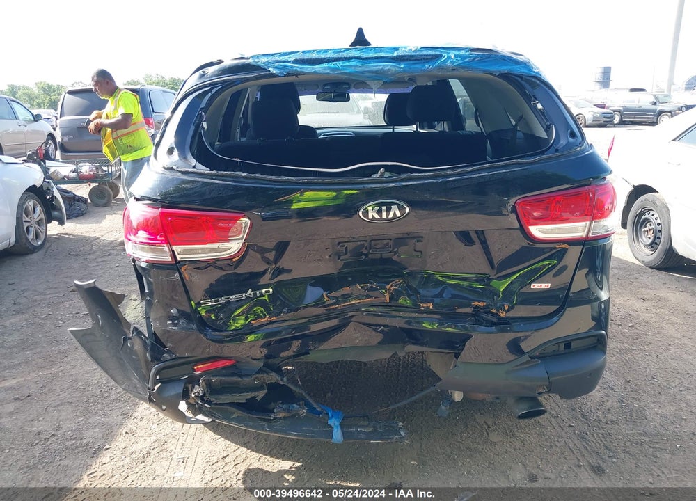 2016 KIA SORENTO 2.4L LX VIN: 5XYPG4A32GG162159