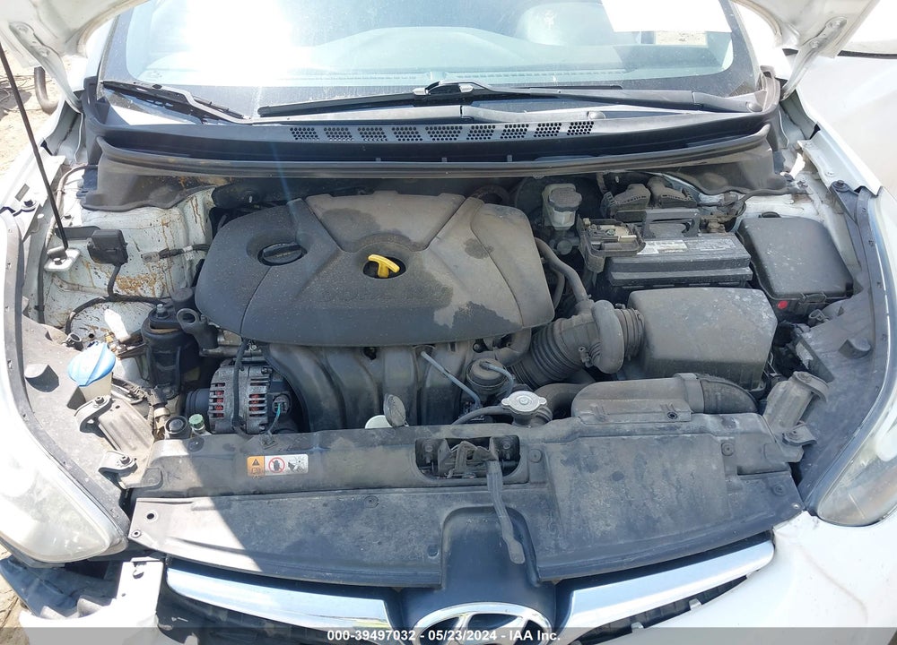 2015 HYUNDAI ELANTRA VIN: 5NPDH4AE2FH635177
