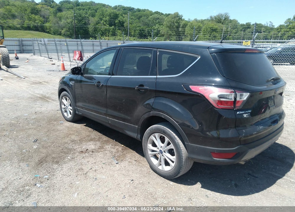 2017 FORD ESCAPE SE VIN: 1FMCU0GD1HUC44833