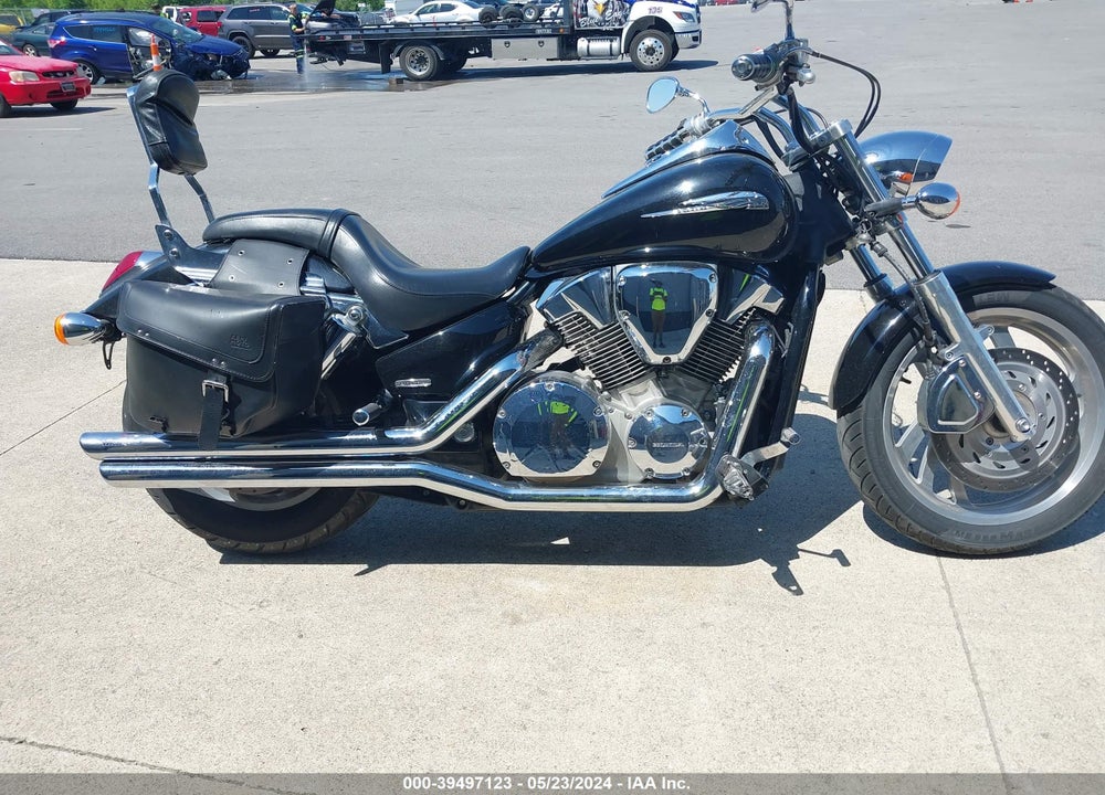 2004 HONDA VTX1300 C VIN: 1HFSC55014A003825