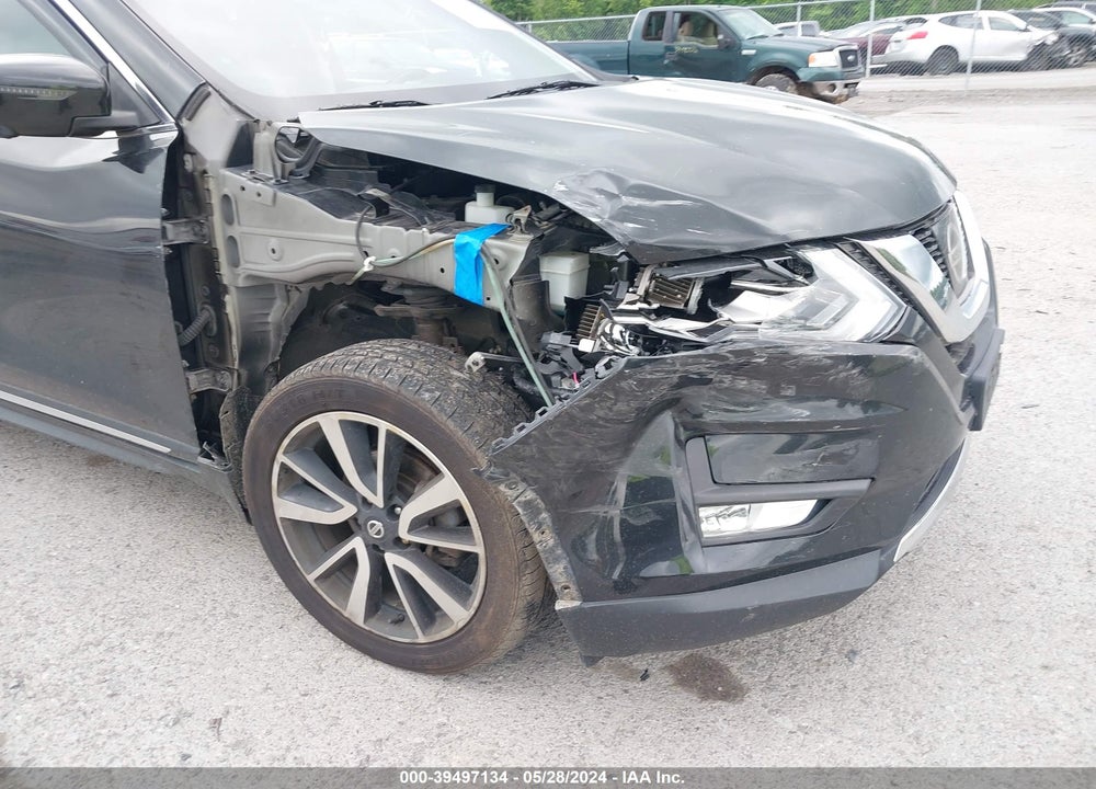 2017 NISSAN ROGUE SL VIN: JN8AT2MVXHW024588