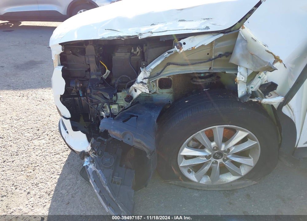 2019 KIA SORENTO 3.3L LX VIN: 5XYPGDA54KG539603