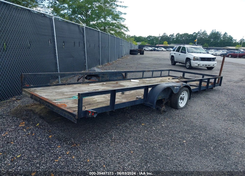 2015 TRAILER --- VIN: 1XNHD7200H1079020
