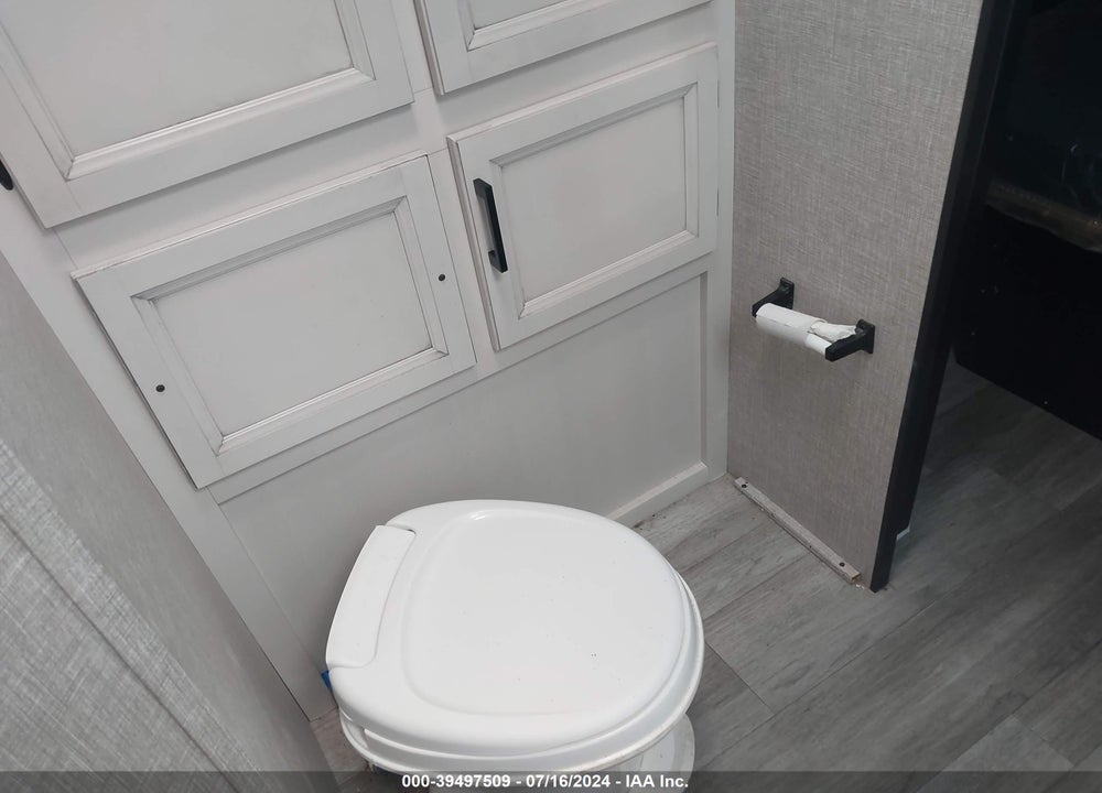 2022 JAYCO JAYFL184BH VIN: 1UJBJ0BP6N17Y0734