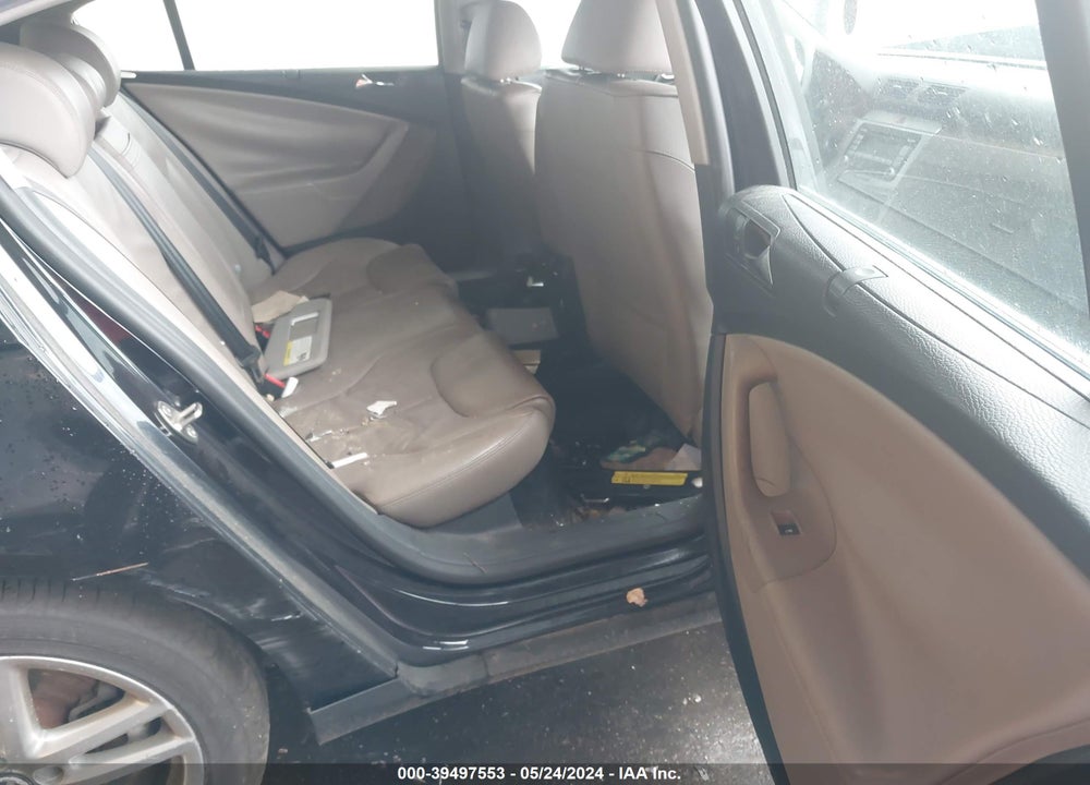 2008 VOLKSWAGEN PASSAT LUX VIN: WVWEK73C68E160297