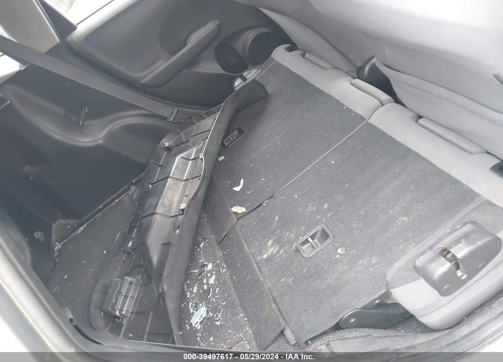 2010 HONDA FIT VIN: JHMGE8H22AC024075