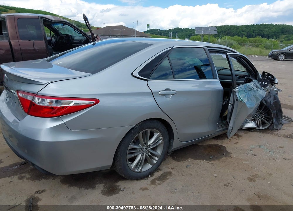 2017 TOYOTA CAMRY SE VIN: 4T1BF1FK7HU726878