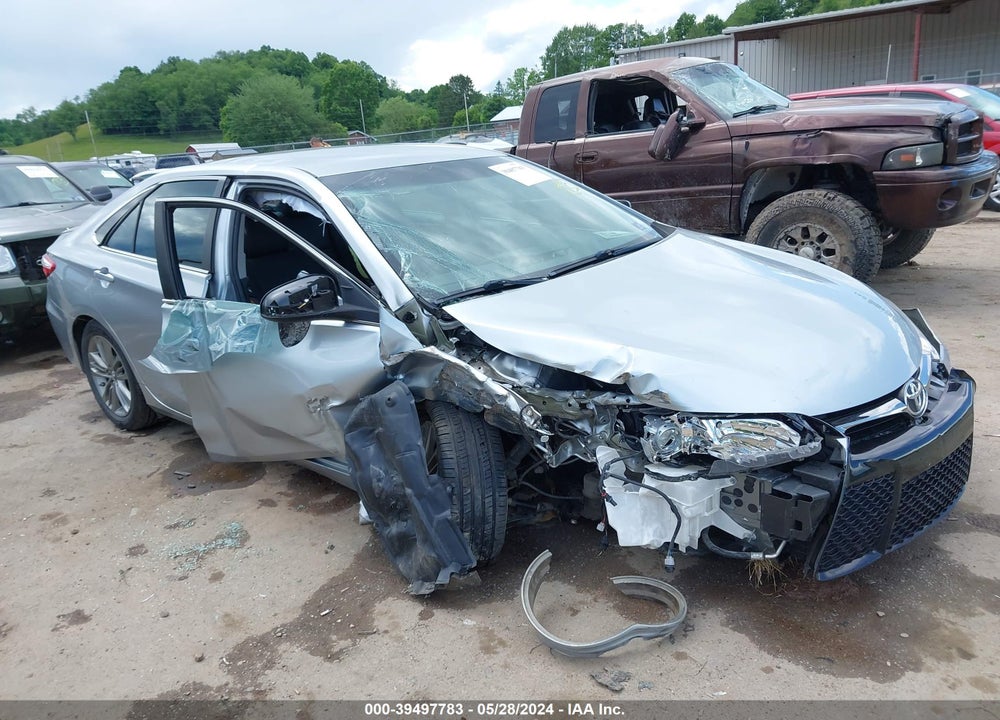 2017 TOYOTA CAMRY SE VIN: 4T1BF1FK7HU726878