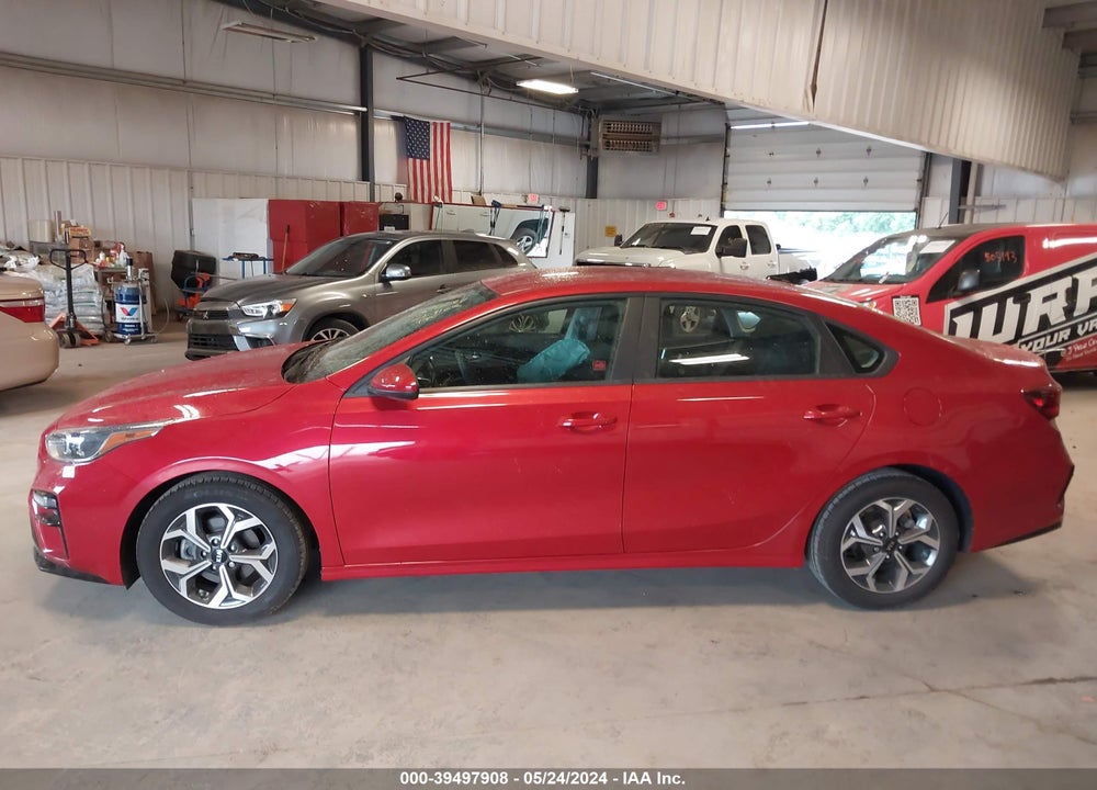 2021 KIA FORTE LXS VIN: 3KPF24AD6ME308588