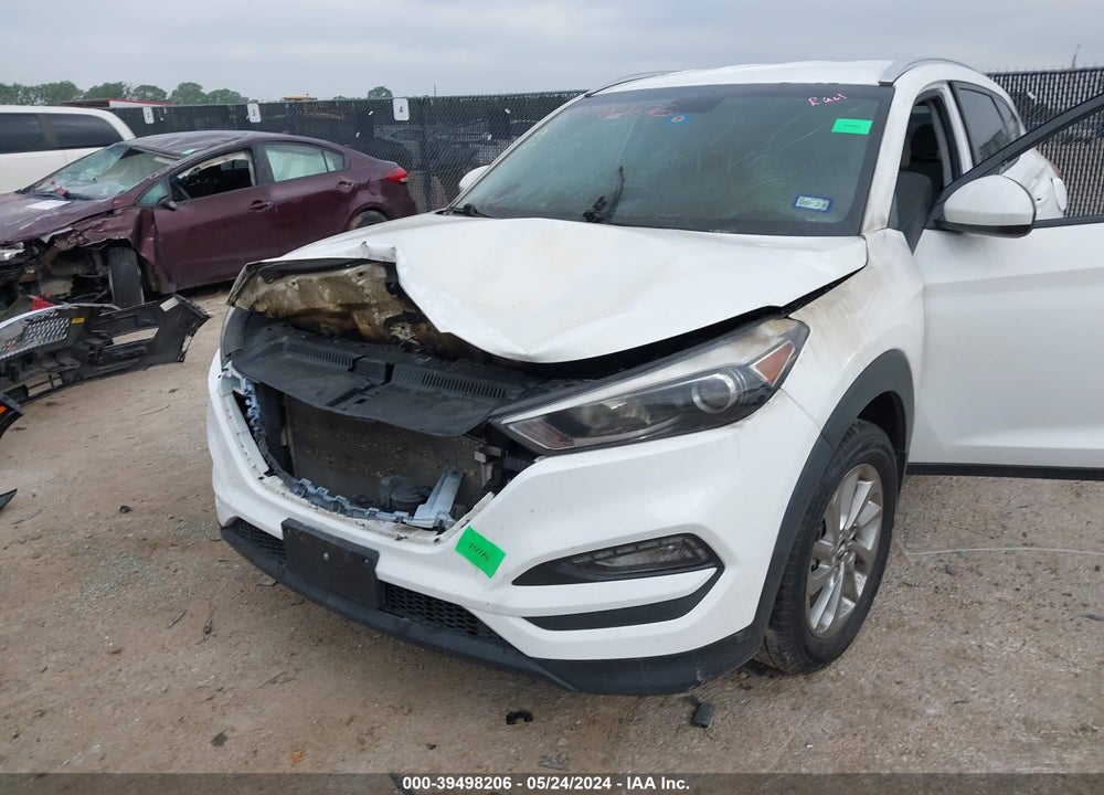2018 HYUNDAI TUCSON SEL VIN: KM8J33A40JU684584