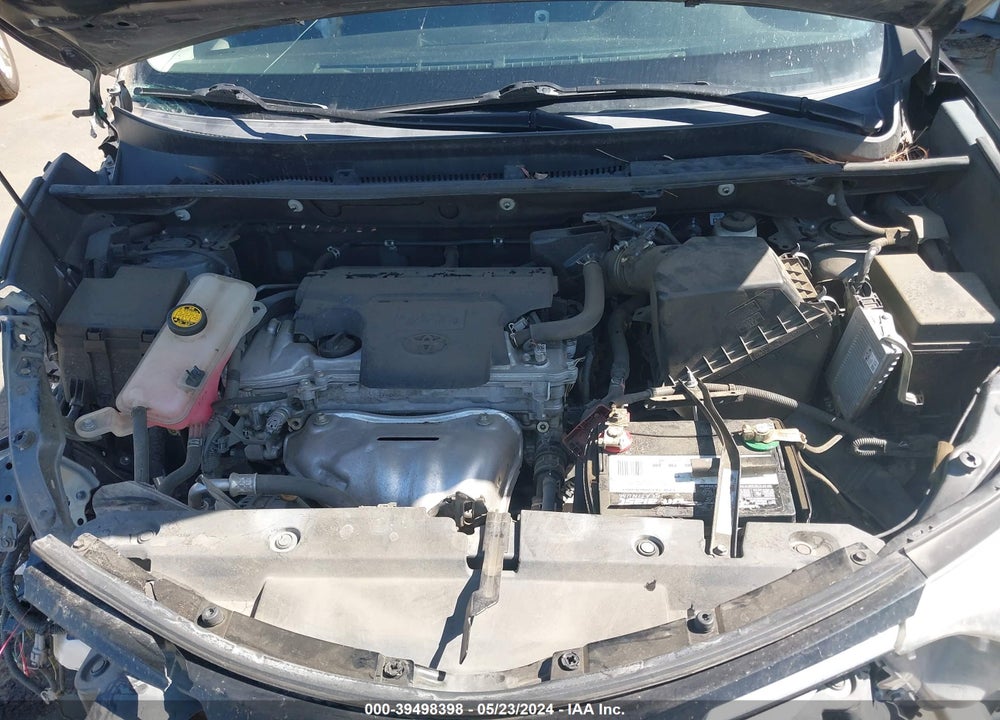 2018 TOYOTA RAV4 XLE VIN: 2T3RFREV2JW807762