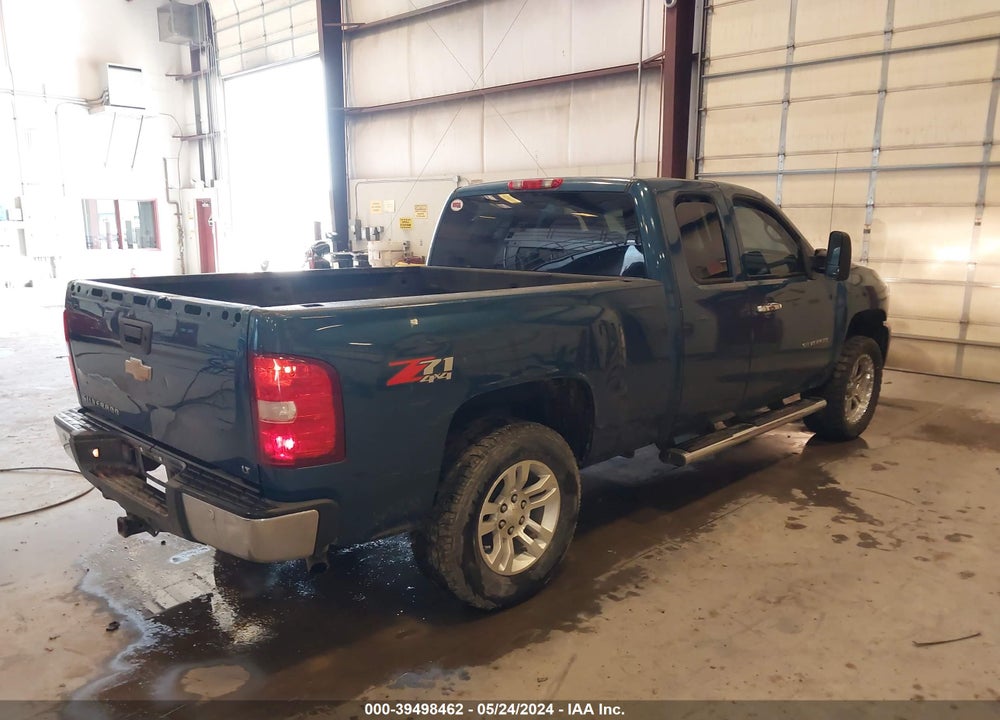 2013 CHEVROLET SILVERADO 1500 LT VIN: 1GCRKSE73DZ328288