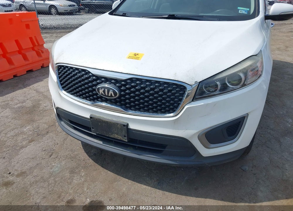 2016 KIA SORENTO 3.3L LX VIN: 5XYPGDA56GG110969