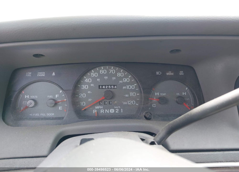 2000 MERCURY GRAND MARQUIS LS VIN: 2MEFM75W9YX682750