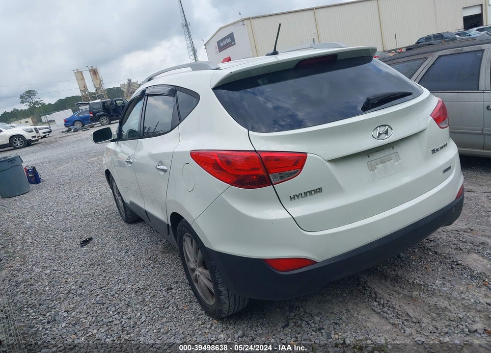 2011 HYUNDAI TUCSON LIMITED VIN: KM8JU3AC2BU227698