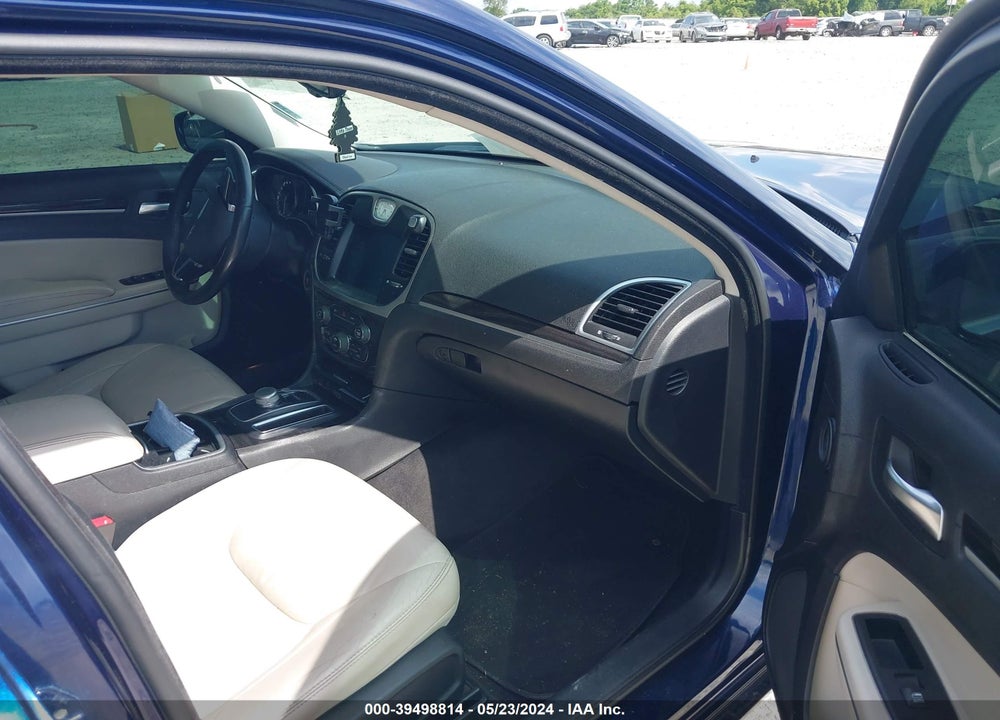 2015 CHRYSLER 300 LIMITED VIN: 2C3CCAAG9FH921809
