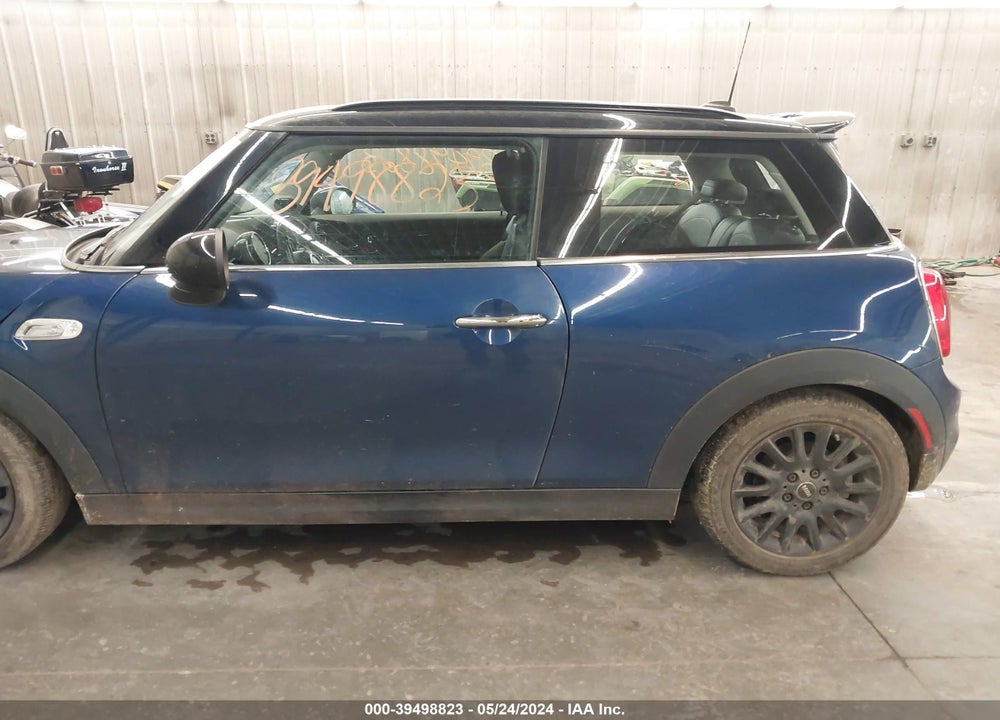 2015 MINI HARDTOP COOPER S VIN: WMWXP7C56F2A35889