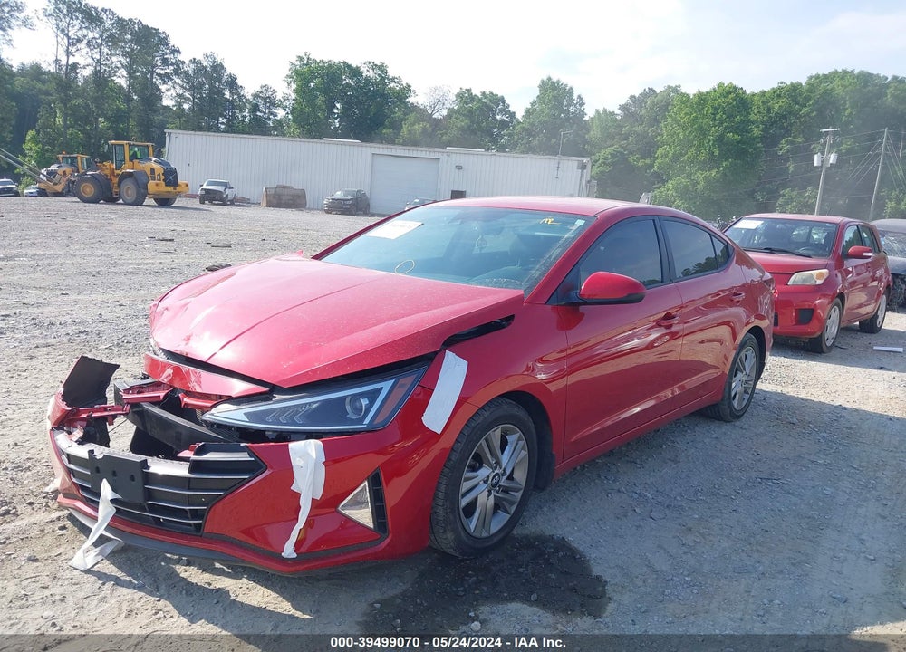 2020 HYUNDAI ELANTRA VIN: 5NPD84LF1LH588354