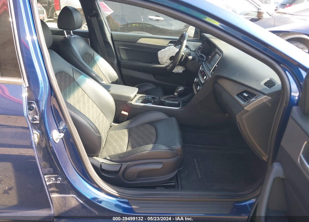 2019 HYUNDAI SONATA SPORT VIN: 5NPE34AF9KH813317