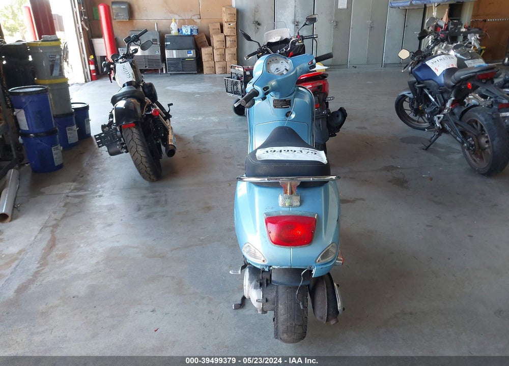 2007 VESPA LX VIN: ZAPC386B775005624