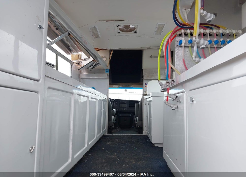 2014 CHEVROLET EXPRESS CUTAWAY 3500 VIN: 1GB0G2BA6E1211772