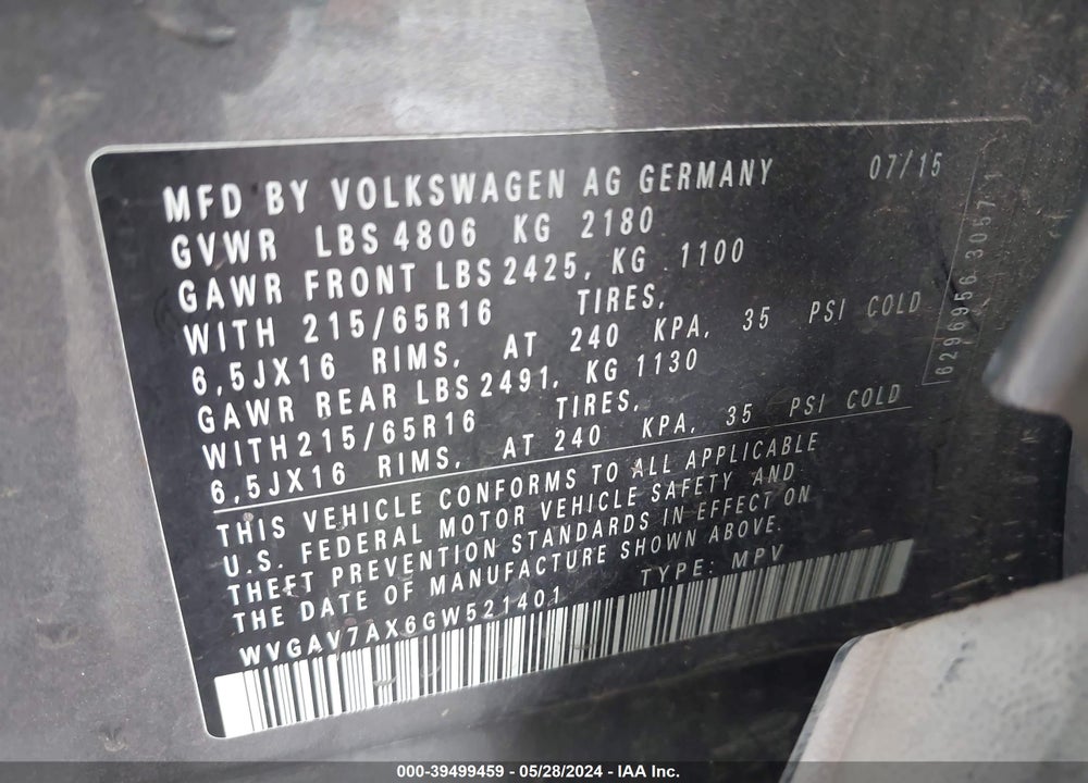 2016 VOLKSWAGEN TIGUAN S VIN: WVGAV7AX6GW521401