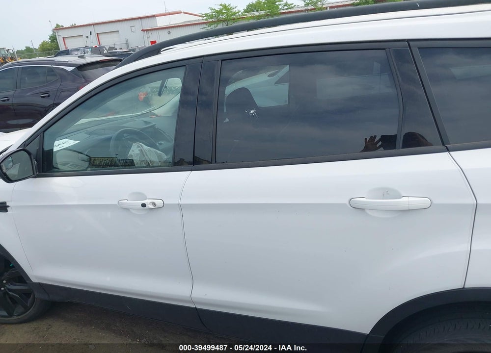 2019 FORD ESCAPE SE VIN: 1FMCU9GDXKUA33268