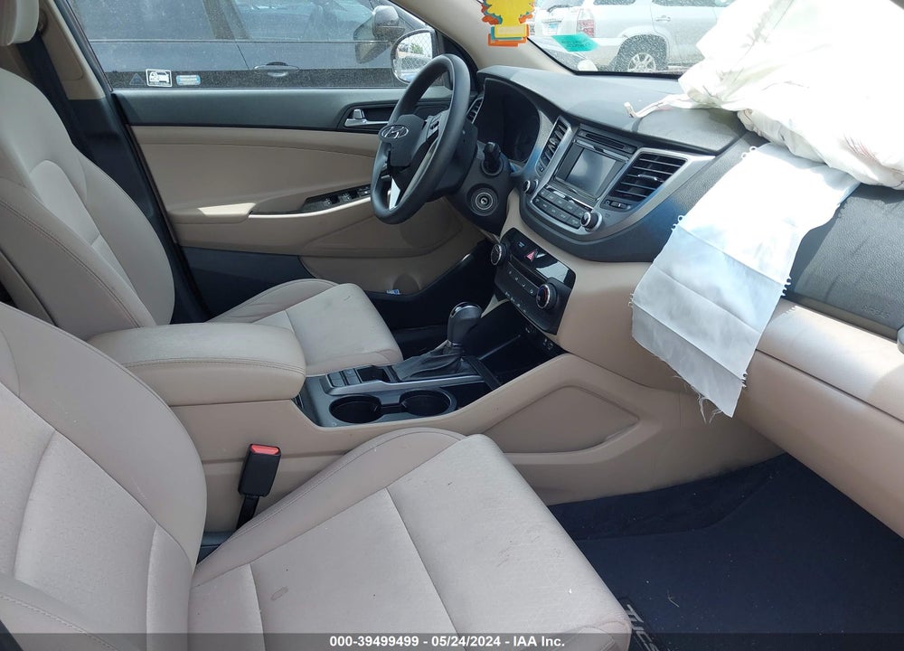 2017 HYUNDAI TUCSON SE VIN: KM8J23A47HU263720