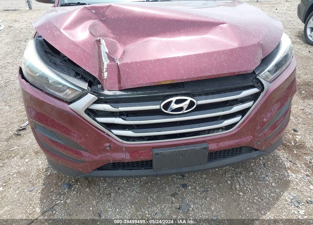 2017 HYUNDAI TUCSON SE VIN: KM8J23A47HU263720