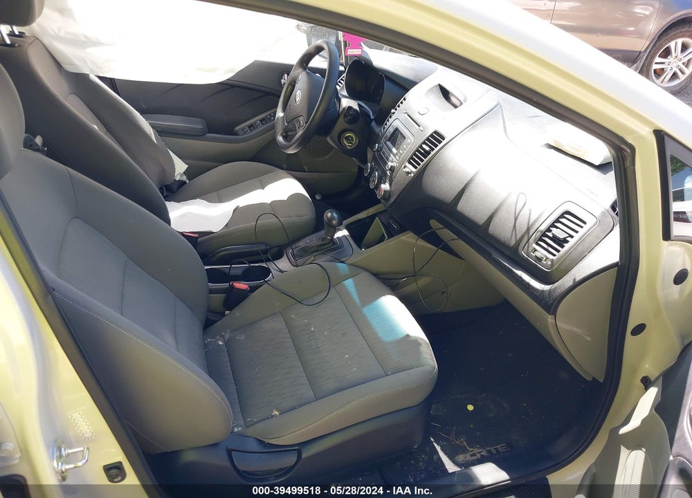 2015 KIA FORTE VIN: KNAFK4A6XF5420193