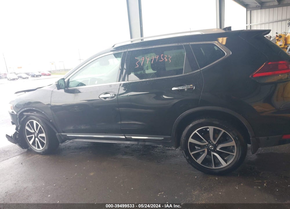 2017 NISSAN ROGUE SL VIN: 5N1AT2MV2HC845919