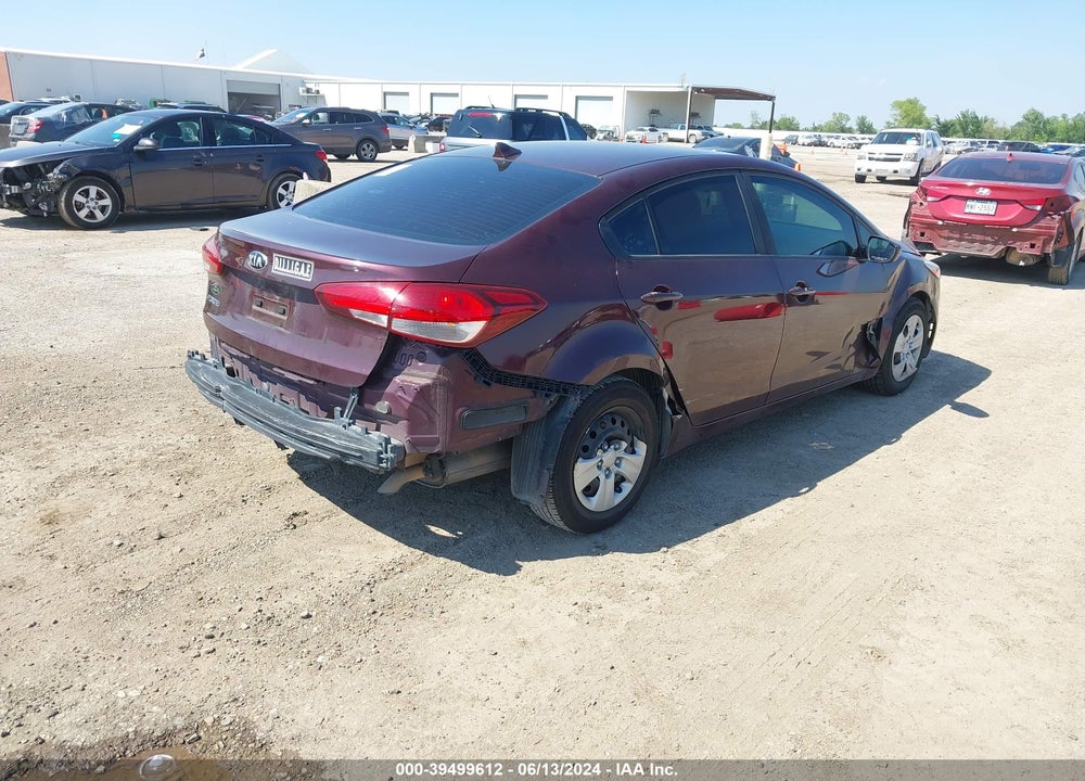 2017 KIA FORTE VIN: 3KPFK4A79HE091134