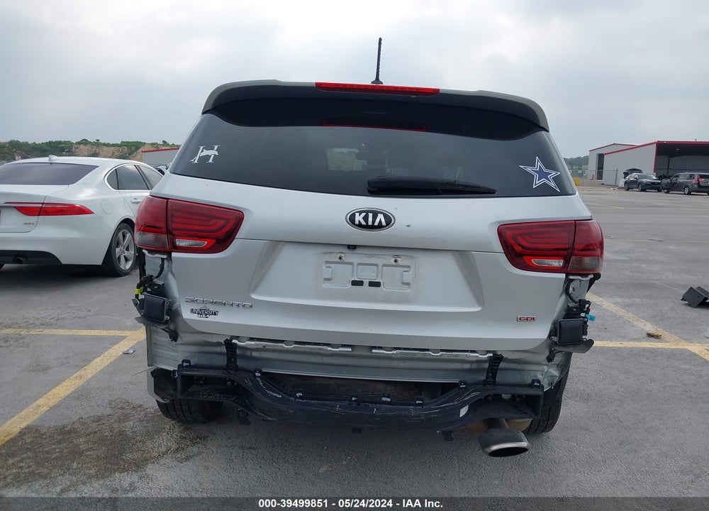 2019 KIA SORENTO 2.4L LX VIN: 5XYPGDA37KG574697