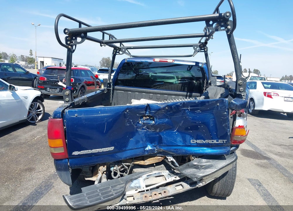 2002 CHEVROLET SILVERADO 1500 LS VIN: 2GCEC19V121229599