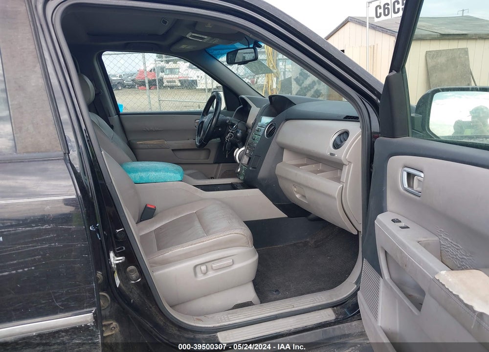 2010 HONDA PILOT TOURING VIN: 5FNYF4H99AB025199