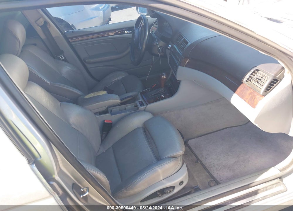2004 BMW 330I VIN: WBAEV53484KM37335