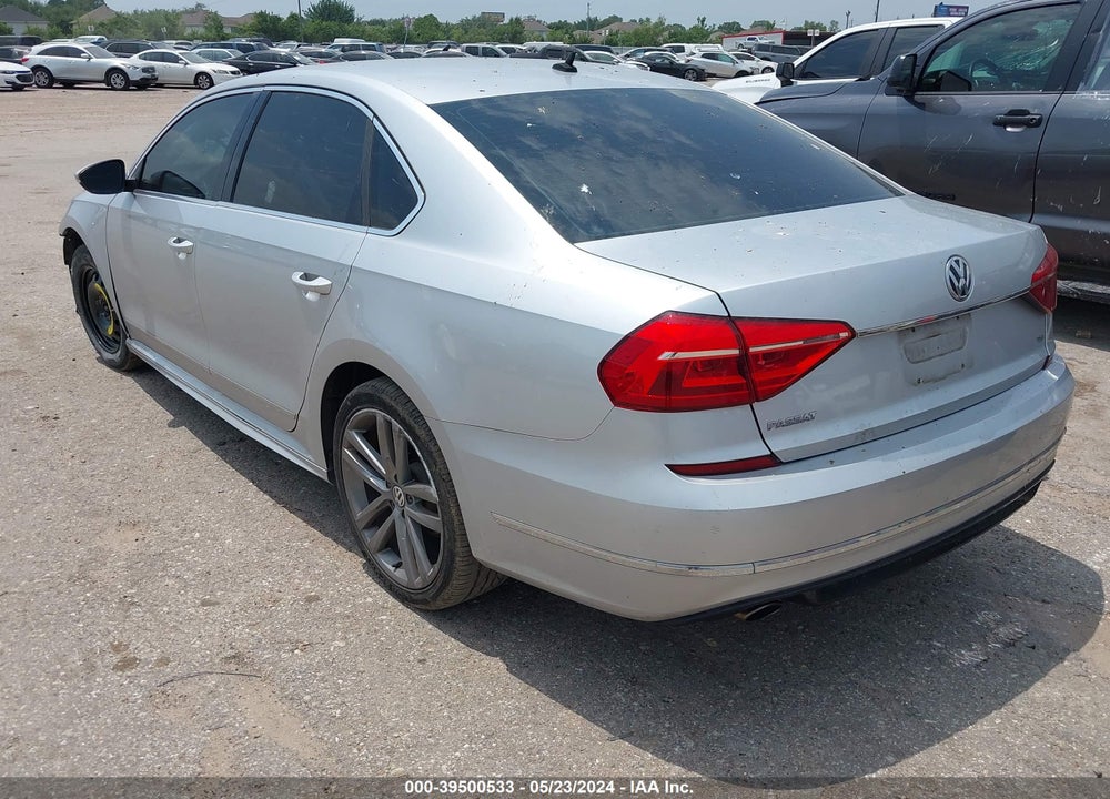 2016 VOLKSWAGEN PASSAT 1.8T R-LINE VIN: 1VWAT7A39GC043884