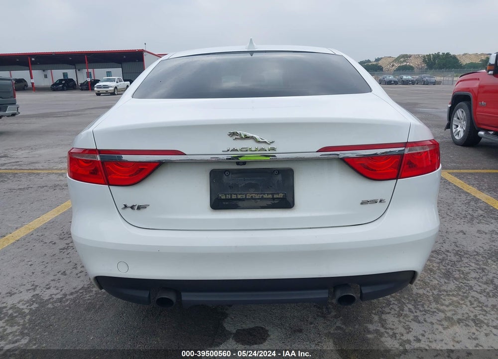 2018 JAGUAR XF 25T VIN: SAJBR4FX3JCY69834