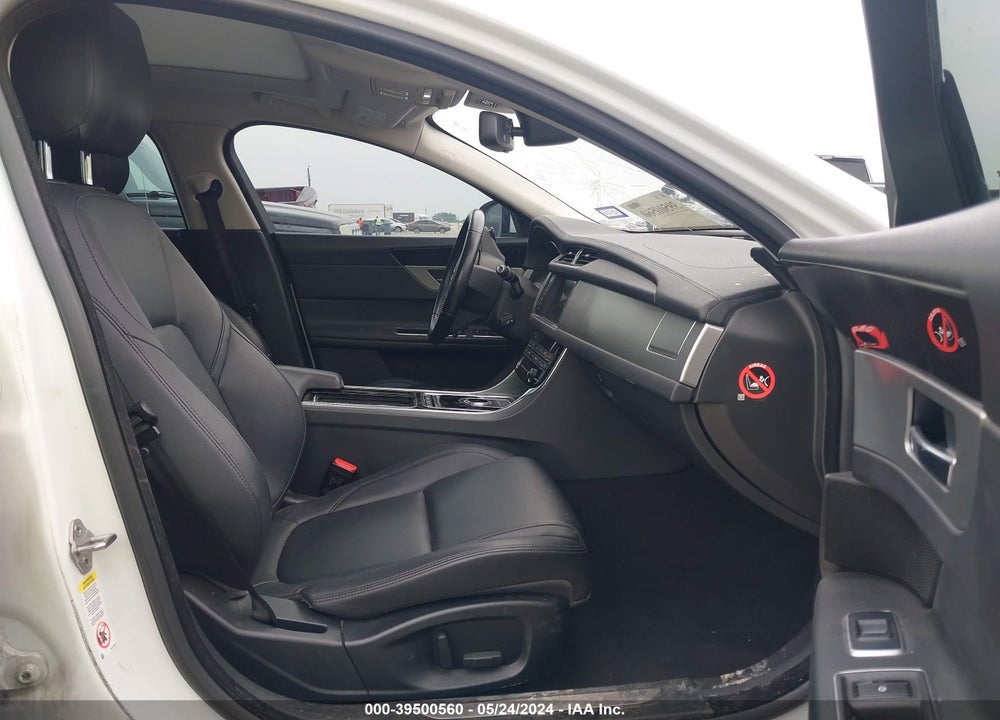 2018 JAGUAR XF 25T VIN: SAJBR4FX3JCY69834