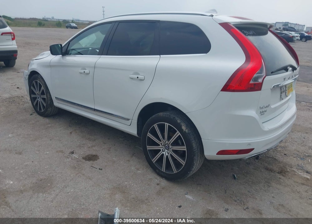 2017 VOLVO XC60 T6 INSCRIPTION VIN: YV449MRU8H2038755